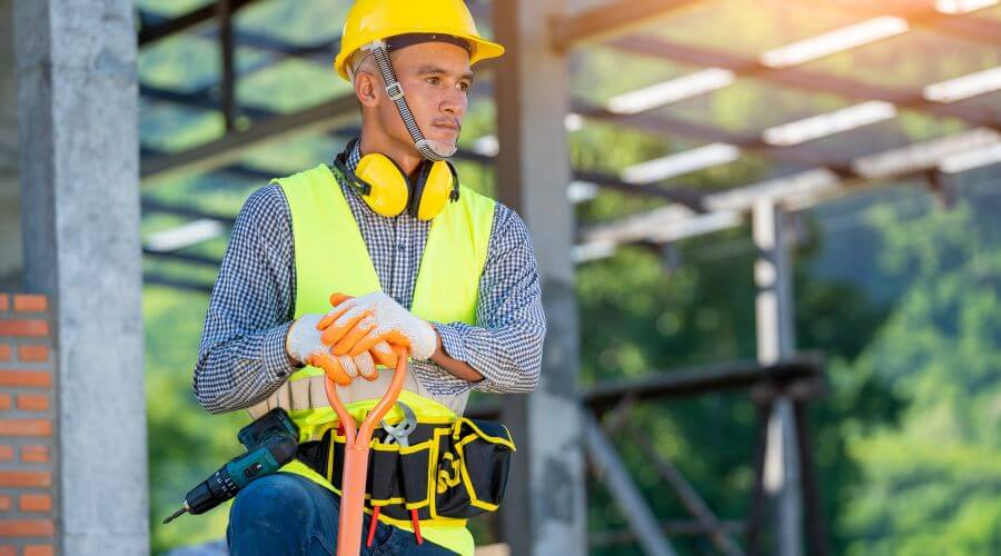 Professional gutter cleaning in Tinsley, MS